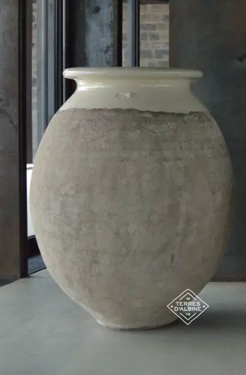 Olive Jar – terracotta jar / pot
