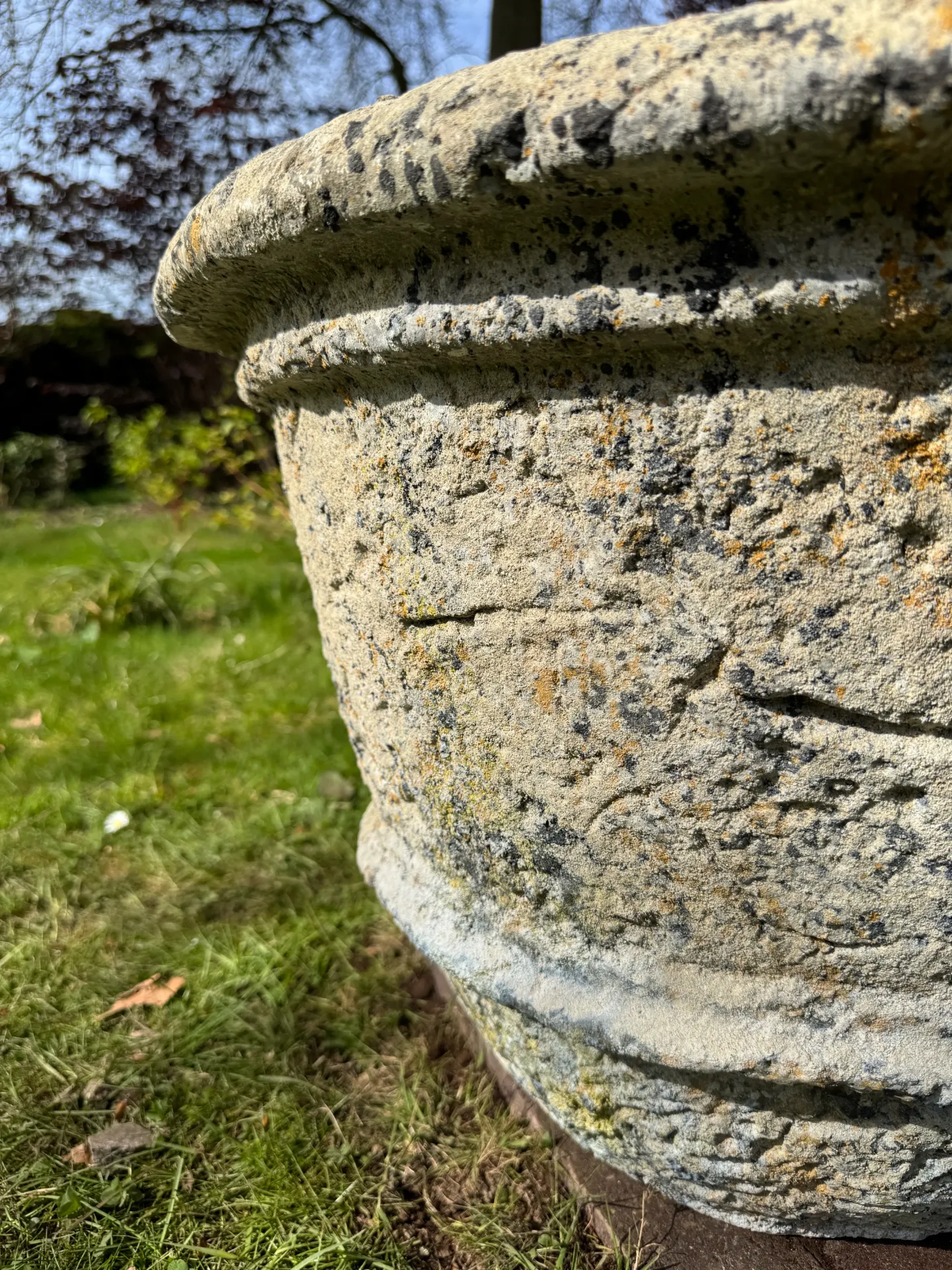 Vase Rustique – en pierre reconstituée